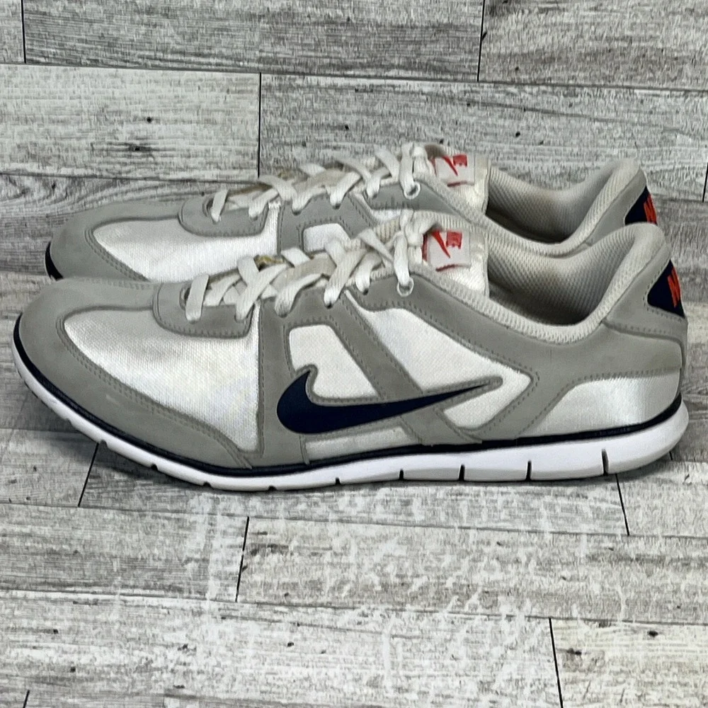 Nike Oceania NM Blue White Gray Running Shoes 443937-101‎ Women Size 8